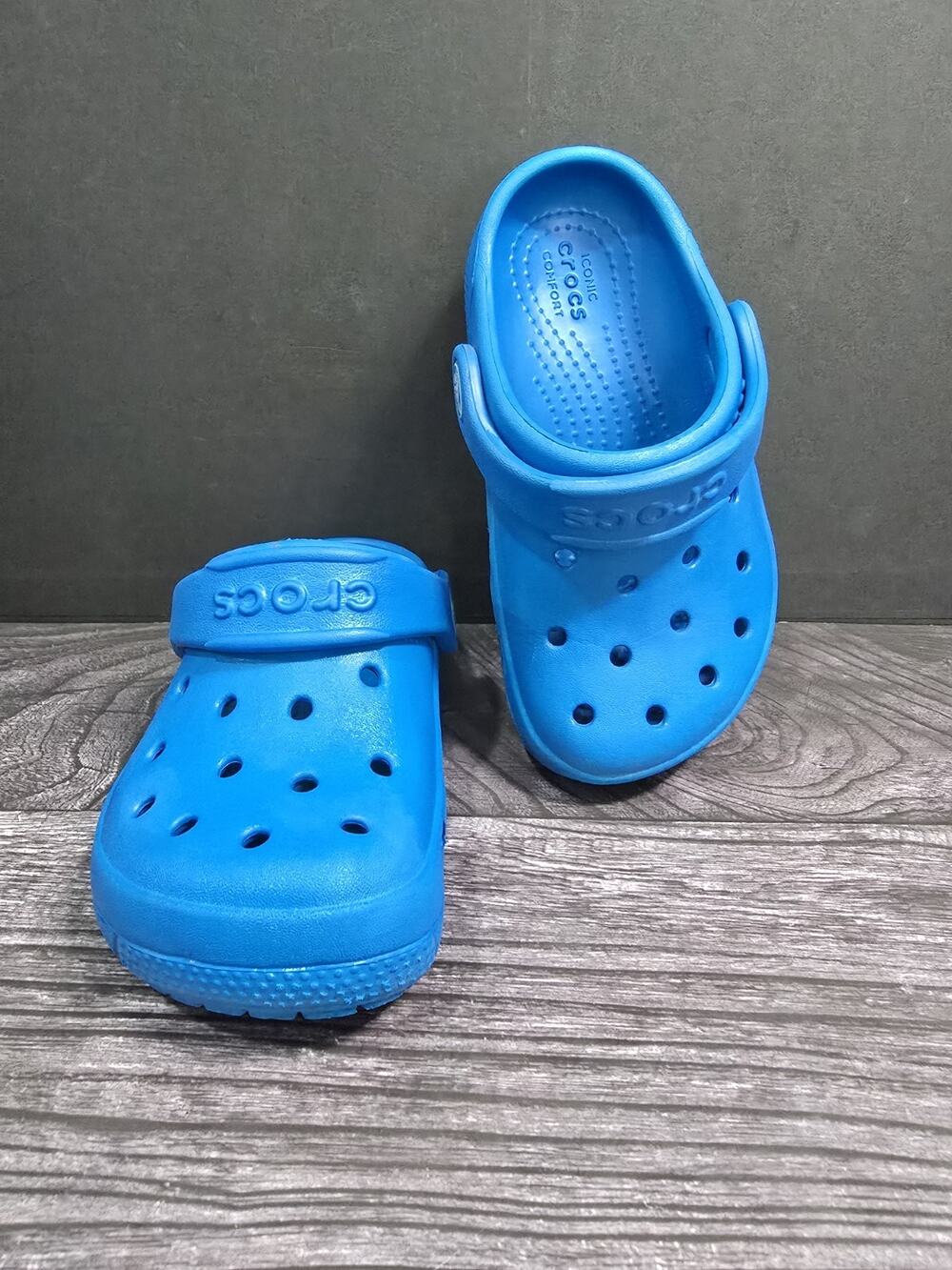Crocs Classic Clog Unisex Kids Blue Slip-On Strap US C8 toddler FREE CHARM!